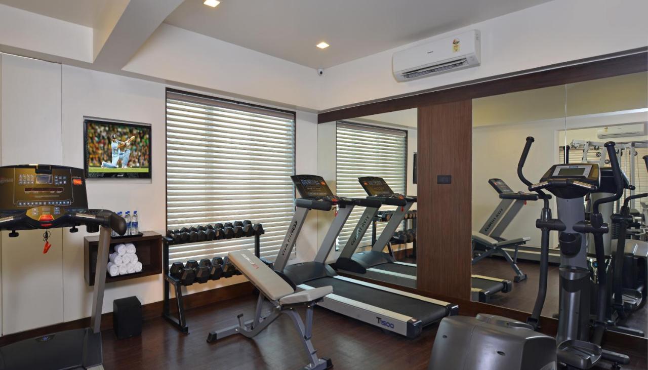 Residency Sarovar Portico Мумбаї Екстер'єр фото