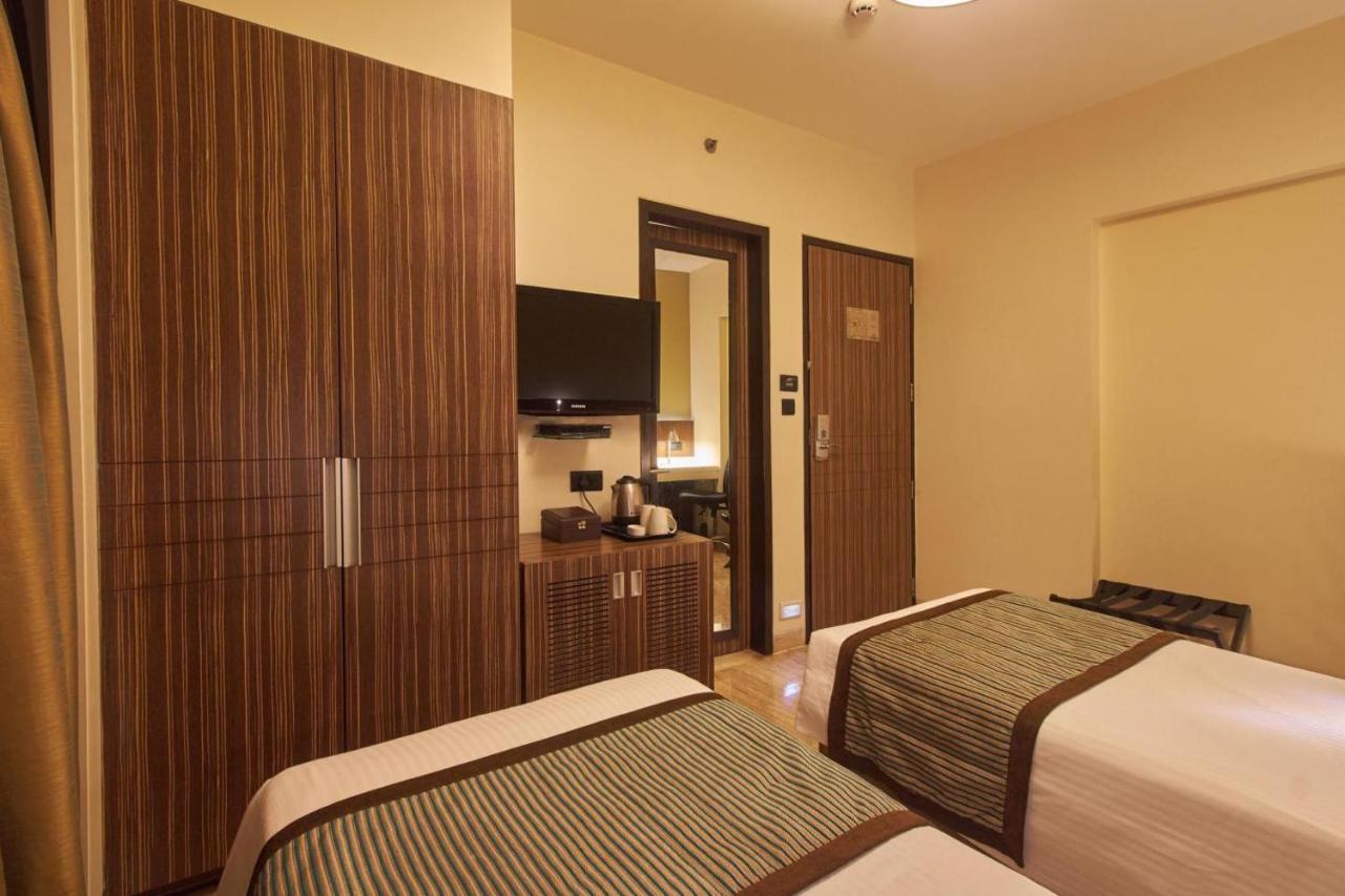 Residency Sarovar Portico Мумбаї Екстер'єр фото