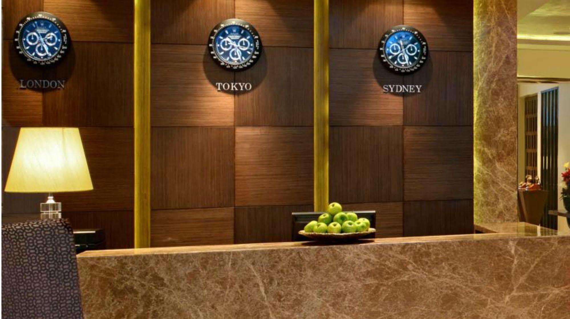 Residency Sarovar Portico Мумбаї Екстер'єр фото